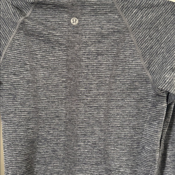 lululemon athletica Gray Long Sleeve Tee - Picture 3 of 3